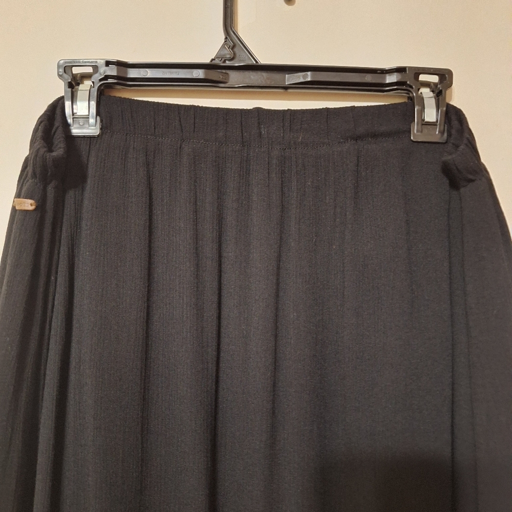 Roots Canada Black Rayon Maxi Skirt L Quiet Luxury Boho Festival Long Eyelet Hem - Picture 4 of 12